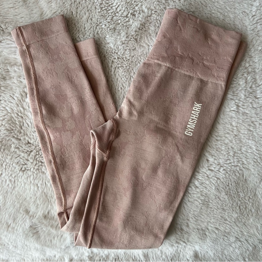 Gymshark Adapt Seamless Pink Camo Leggings Scrunch  Booty